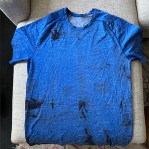 Lululemon metal vent short sleeve shirt - L